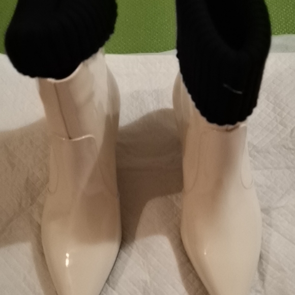 100% authentic New Christian Dior boot - Picture 2 of 3